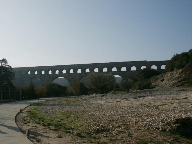 pontgard_1.jpg
