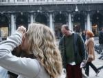 venice_katetakingpicture_moses.jpg